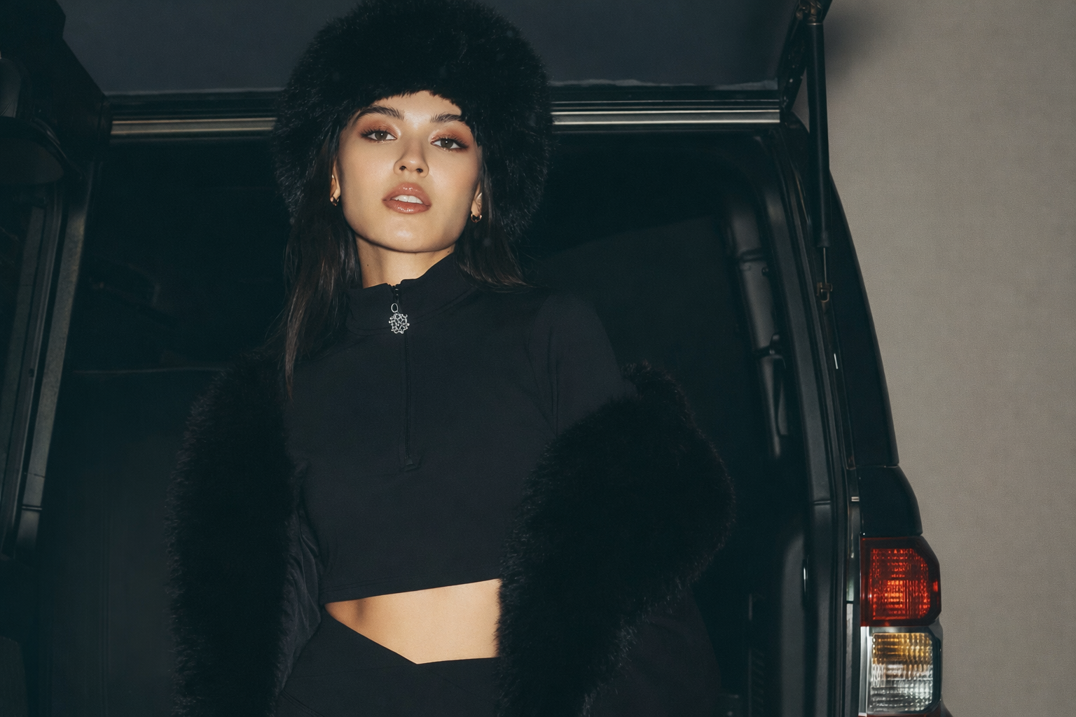 Completo BLACK NOIR – Crop top + leggings