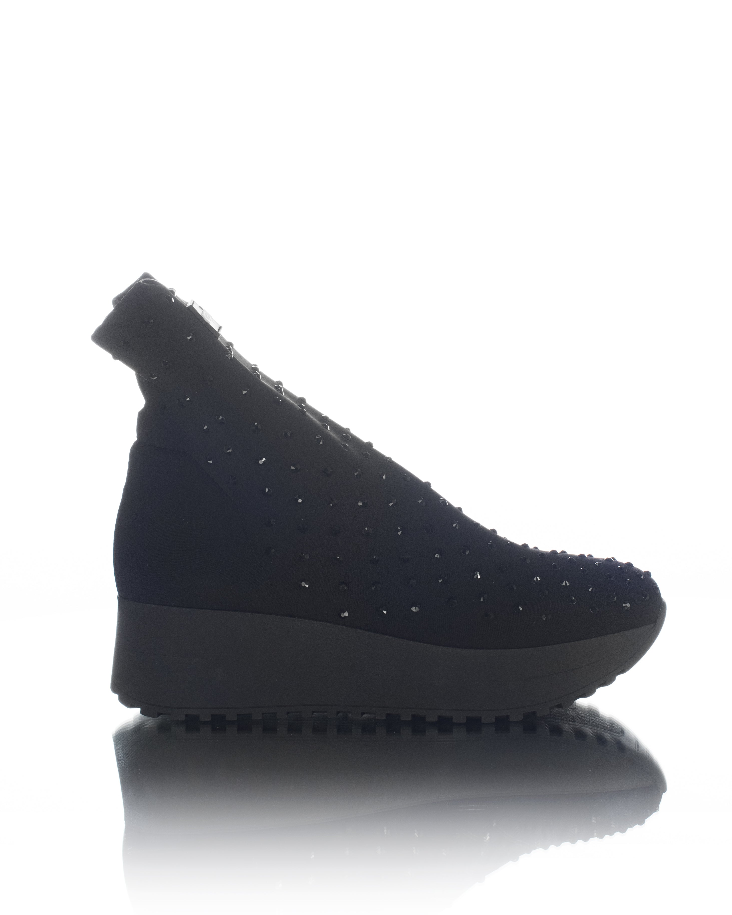 Heller flacher schwarzer Diamant