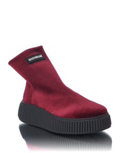 Fear Velvet Bordeaux